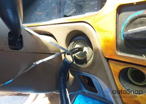 1996 Toyota Camry Dx/Le/Xle из США, поврежденный, VIN 4T1BG12K0TU675266